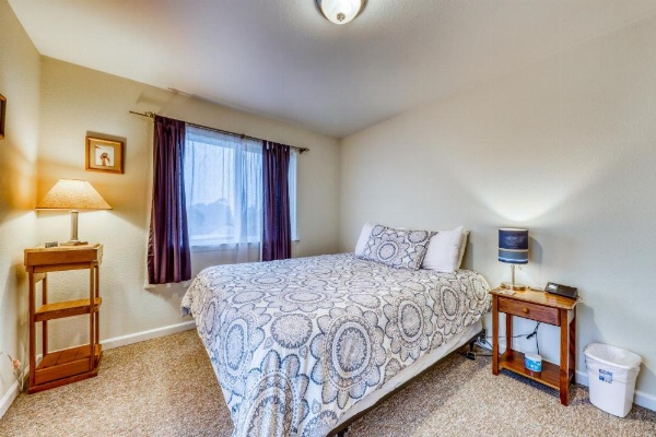 Seventh Street Select image 14